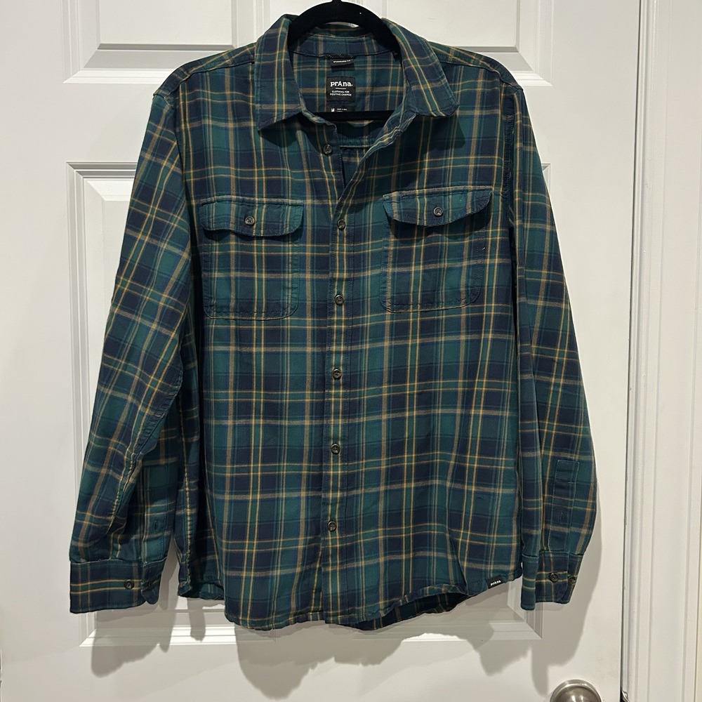 prAna Edgewater Flannel Shirt Mens Medium M Green Plaid Long Sleeve 1964351
